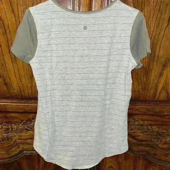 Lululemon Love Crew III 
Short Serve Stripe Heathered Core Light Grey Grey Sage - Picture 8 of 14